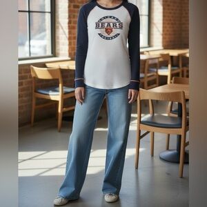 Chicago Bears Women's / teens Navy and White Long Sleeve Top